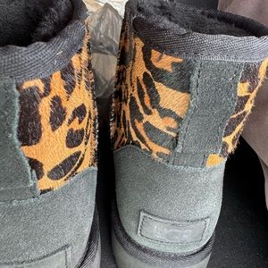 UGG size 7